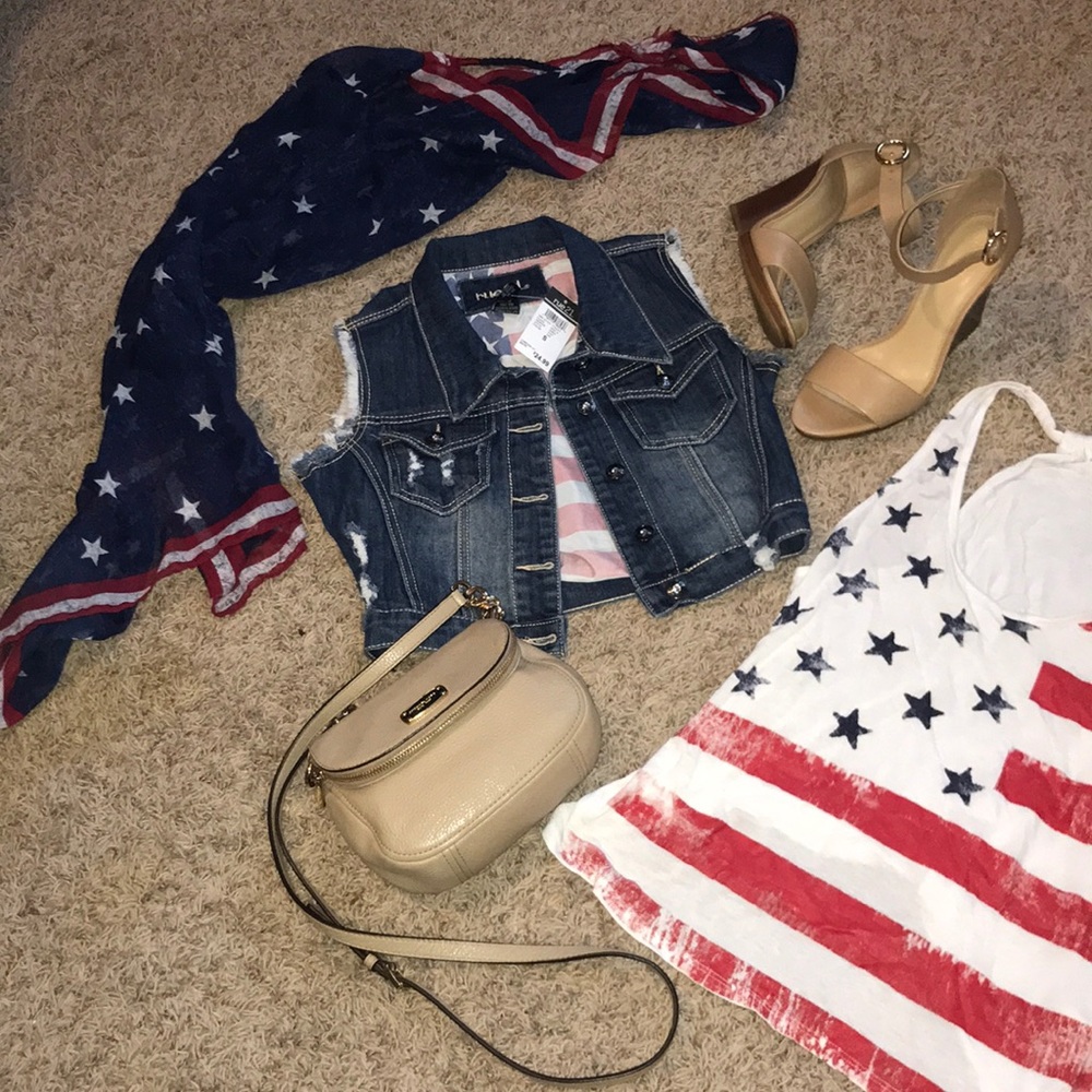 Rue 21 Crop Jean Jacket Vest